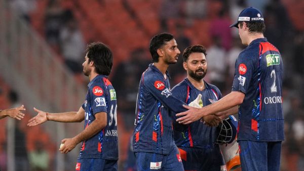 `జీటీ ఎక్స్ ప్రెస్` జోరుకు బిగ్ బ్రేక్: ఆర్సీబీకి భలే ఛాన్స్..!!