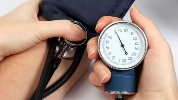 బీపీ టాబ్లెట్స్ వేసుకున్నా బీపీ తగట్లేదా? ఇలా చెయ్యండి!