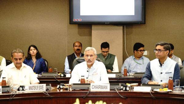 ఆపరేషన్ సింధూర్ పై పాకిస్తాన్ కు లీక్ .! నోరు విప్పిన జైశంకర్..!