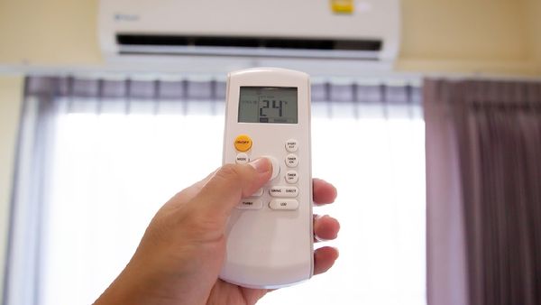 ఏసీలను 24 డిగ్రీల్లో పెట్టాలని కేంద్ర విద్యుత్ శాఖ రిక్వస్ట్.. !