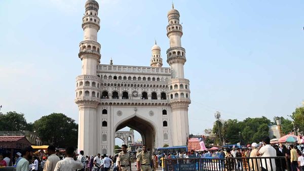 హైదరాబాద్ లో 11 గంటల వరకు ఆ రోడ్లు క్లోజ్.. కారణం అదే ?