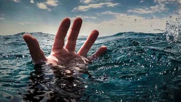 ఏలూరు జిల్లాలో విషాదం.. చెరువులో పడి ముగ్గురు మృతి, ఇద్దరు గల్లంతు