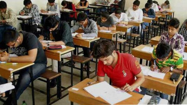 ఎన్నో ఏళ్ల చీకటికి పొద్దు పొడిచేది ఎప్పుడో.. గ్రూప్స్ అభ్యర్ధుల ఎదురుచూపు ఇంకెన్నాళ్లు ?