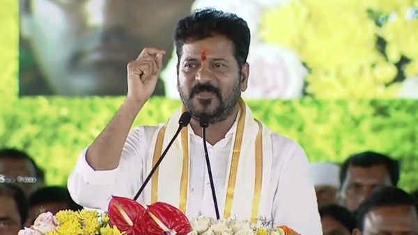 తెలంగాణలో రైతులకు ఉచితంగా సోలార్ పంపుసెట్లు - సీఎం రేవంత్ రెడ్డి 
