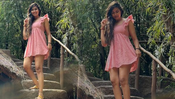 ప్యాంట్ వేసుకోవడం మర్చిపోయిన బ్యూటీ ..?