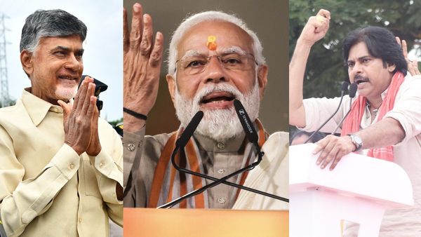  ఎట్టకేలకు - పవన్ పేరుతో, మారిన ఆహ్వాన పత్రిక..!!