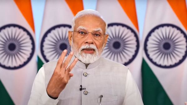 ప్రధాని మోదీ వాయిదా వేసుకున్నారంటే..?
