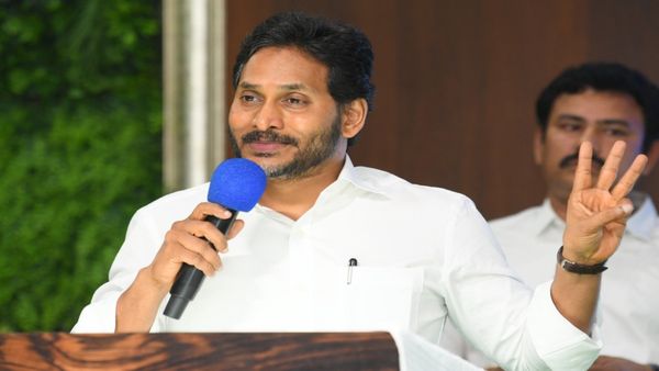 కేడర్ కోరుకున్న విధంగా..మలచుకుంటోన్న జగన్
