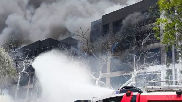 కుప్పకూలిన ఎయిరిండియా విమానంలో మాజీ సీఎం- పలువురు రాజకీయ ప్రముఖులు, వీఐపీలు