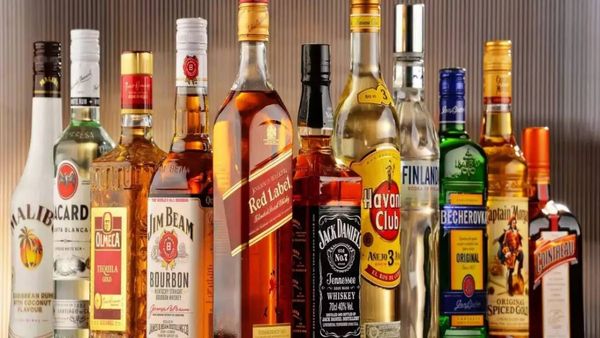 తెలంగాణలో మద్యం ప్రియులకు భారీ శుభవార్త..!