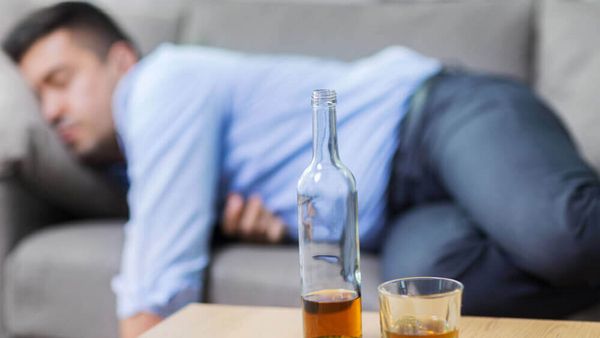 మద్యం సేవిస్తే నిద్ర బాగా పడుతుందా?