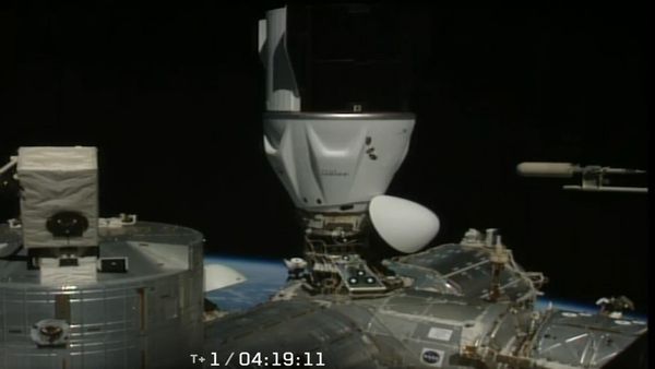 అంతరిక్షంలో కీలక ఘట్టం..