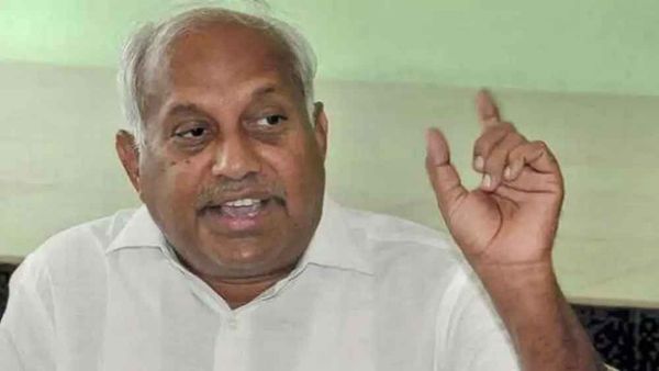 దేవతల రాజధాని అమరావతికి వెళ్లా- దేవతలు కనిపించలేదే: చింతా మోహన్