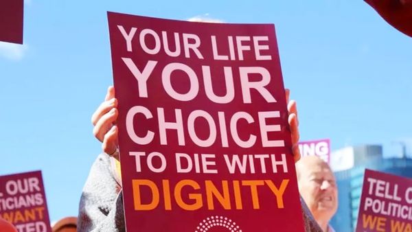 కారుణ్య మరణానికి యూకే గ్నీన్ సిగ్నల్..!