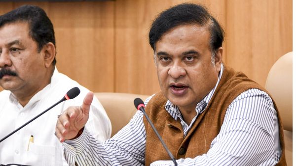 ధుబ్రీ జిల్లాలో రాత్రిపూట కనిపిస్తే కాల్చివేత.. సీఎం ఆదేశాలు