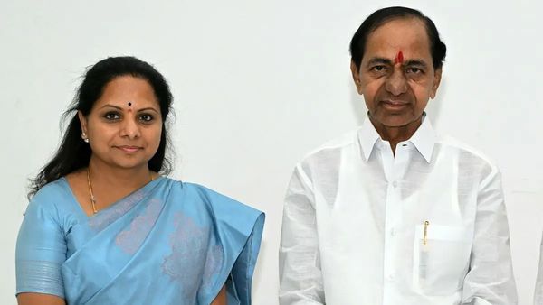  కేసీఆర్ తో కవిత భేటీ, కీలక మలుపు - అనూహ్య నిర్ణయం..!!