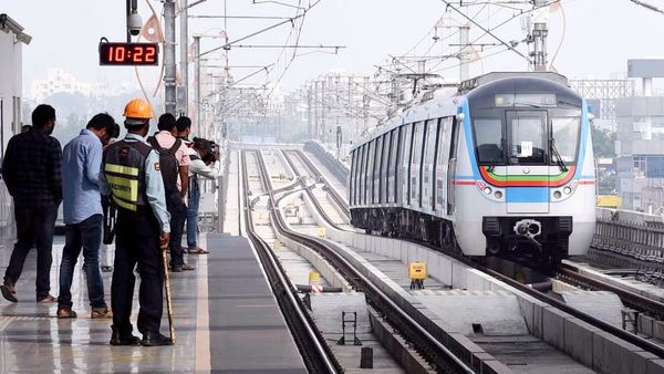 HYD మెట్రో ప్రయాణికులకు భారీ శుభవార్త.. ఇకపై రూ. 16, రూ. 21 కే.. భారీ డిస్కౌంట్