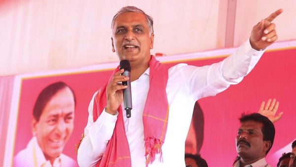 మాజీ మంత్రి హరీష్ రావుకు బిగ్ రిలీఫ్.. భయపడనంటూ కామెంట్స్  
