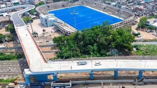 మధ్యప్రదేశ్‌లో 90డిగ్రీల వంతెన విషయంలో సర్కారు సీరియస్.. ఏడుగురిపై వేటు !