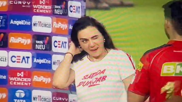 ఆ స్టార్ ప్లేయర్ కు కన్నుగీటిన ప్రీతి- బ్యాటింగ్ అంత నచ్చిందేమో