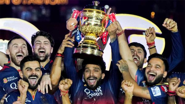 చేతులు మారనున్న RCB