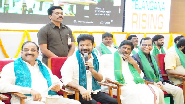 బటన్ నొక్కి నిధులు జమ.. 70 లక్షల మంది రైతుల ఖాతాల్లోకి నగదు