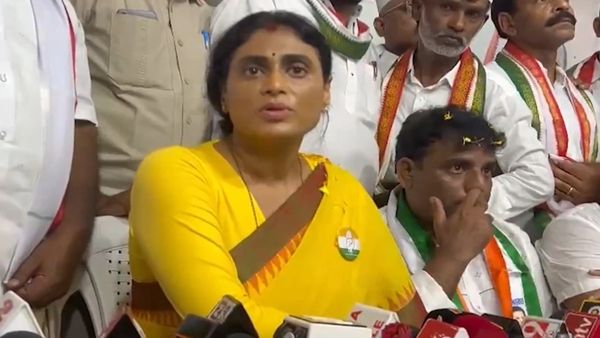 `తల్లికి వందనం` అర్హులైన విద్యార్థులు 80 లక్షలకు పైమాటే..!!