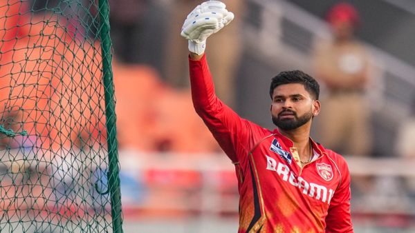 బలమైన ముంబై బ్యాటింగ్ లైనప్: ఆ బౌలర్ ను నమ్ముకున్న శ్రేయాస్