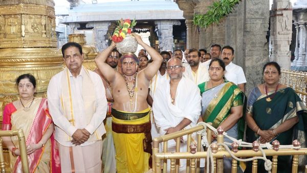 తిరుమల శ్రీవారి ఆలయంలో `ఏకాంత అభిషేకం`- ఆసక్తికర పూజా విధానం