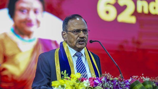Ajit Doval: భారత్ నష్టపోయినట్లు ఒక్క ఫోటో చూపించండి.. అజిత్ ధోవల్ సవాల్