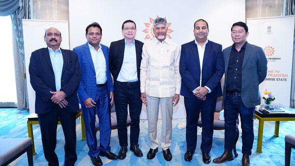 సింగపూర్ నుంచి చంద్రబాబు బిగ్ న్యూస్..! ఏపీకి ఇవన్నీ..!