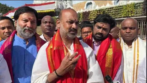 టీటీడీలో వారిని తప్పించాల్సిందే - బండి సంజయ్ సంచలన డిమాండ్..!!