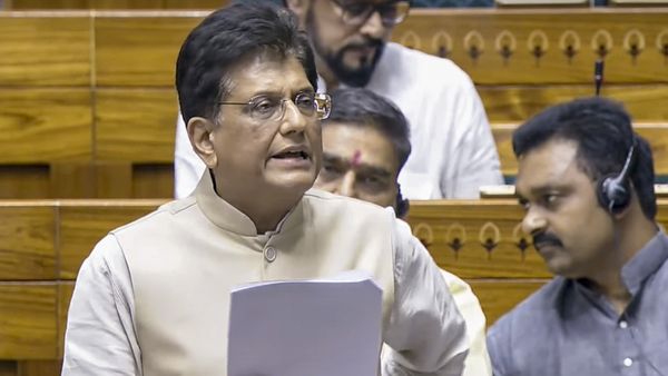 టారిఫ్ షాక్‌పై భారత్ వ్యూహం.. పార్లమెంట్‌లో కేంద్రం ప్రకటన