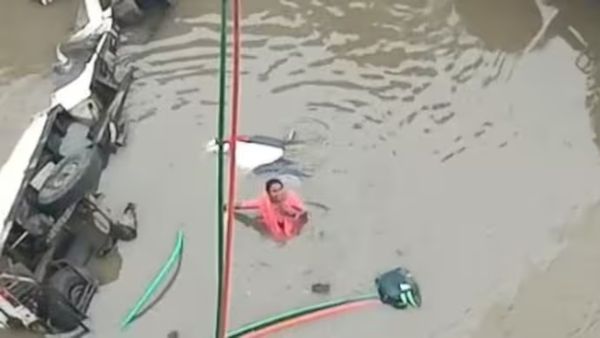 'నా బిడ్డ మునిగిపోతోంది.. కాపాడండి..' ఆ తల్లి రోదన వింటే..