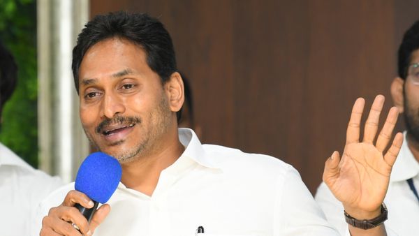నో కాంప్రమైజ్.. ! తన రాజకీయ ప్రస్ధానంపై జగన్ కీలక వ్యాఖ్యలు..!