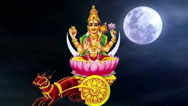 అస్తమిస్తూ వీరికి అఖండ ధన సంపదలను, సుఖ జీవనాన్ని వరమిస్తున్న చంద్రుడు!