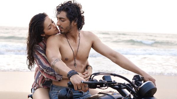 ఓయమ్మా.. చిన్న సినిమాకి 300 కోట్ల కలెక్షన్స్ !