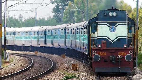 ఏంటి ఆ రాష్ట్ర రాజధానికి ఒక్క రైలు కూడా రాదా..!
