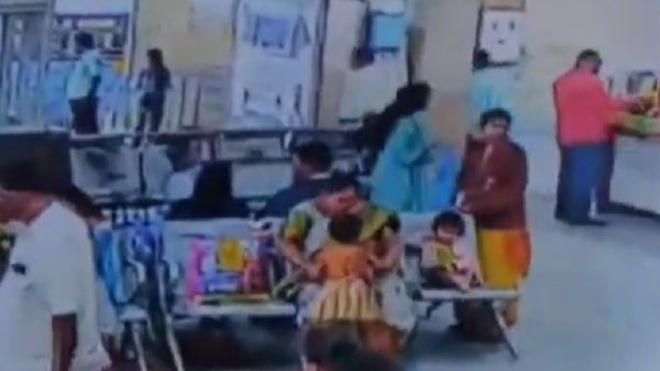 చేతులు ఎలా వచ్చాయి తల్లి..!