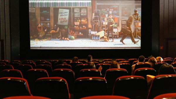 అన్న సినిమాకు రూ. 100 కోట్లు బొక్క..!