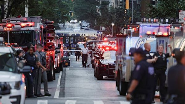 న్యూయార్క్ హైసెక్యూరిటీ జోన్ లో ఘోరం.. ఉలిక్కిపడ్డ అమెరికా