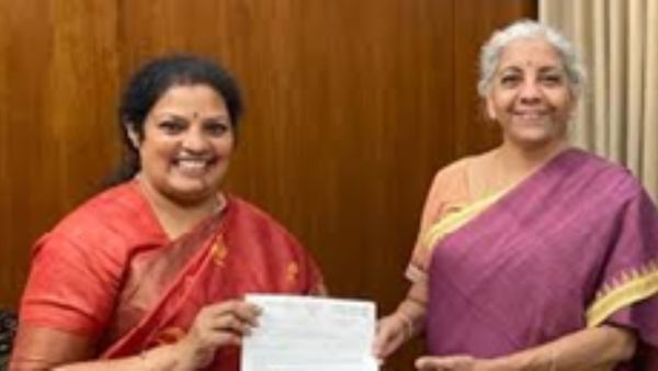 పురందేశ్వరి లేదా నిర్మలా సీతారామన్ కు బీజేపీ పగ్గాలు ? ఢిల్లీలో కీలక చర్చలు..!