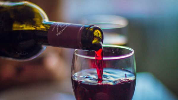 రెడ్ వైన్ తో ఆరోగ్య ప్రయోజనాలు - ఎంత సేవించాలి..!?