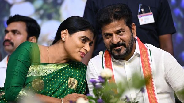 బంతి సోనియా, రేవంత్ కోర్టులో నెట్టిన షర్మిల