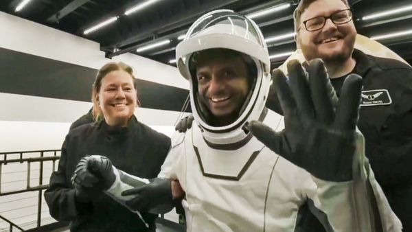 ISRO: చరిత్ర సృష్టించిన ఇస్రో.. శుభాన్షు శుక్లా మిషన్‌కు ఖర్చెంతో తెలుసా?