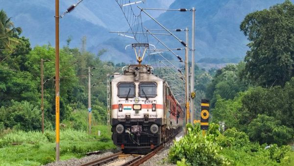 అరుణాచలానికి ప్రత్యేక రైళ్లు- ఏపీలో హాల్ట్ స్టేషన్లు..