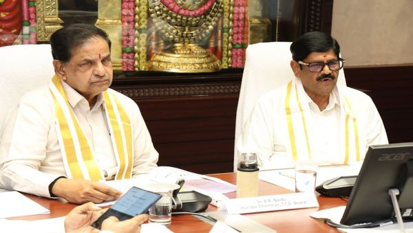 టీటీడీలో అన్యమతస్థులపై కీలక నిర్ణయం, ఆలయాలకు నిధులు..!!