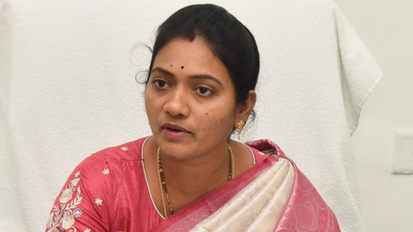కృష్ణా రాజకీయంలో బిగ్ టర్న్..! ఉప్పాల హారిక ఎపిసోడ్ ఎవరికి ప్లస్ ?