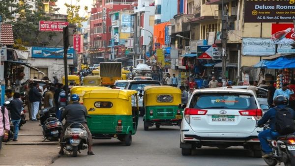 మావళ్ల కాదు భయ్యా.. బెంగళూరులో బతకలేం..!