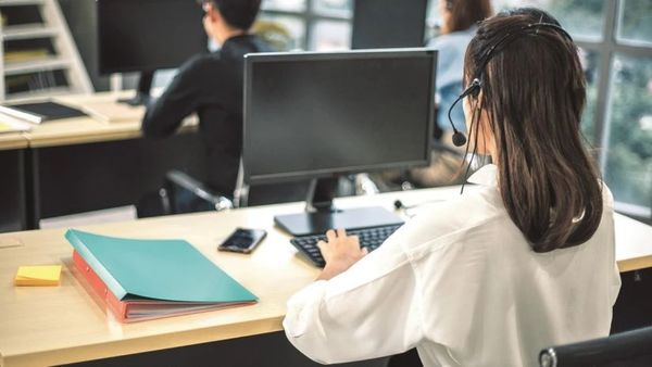 ఉద్యోగి మెంటల్ హెల్త్ కోసం 'అన్ హ్యాపీ లీవ్'.. ఎక్కడో తెలుసా..?